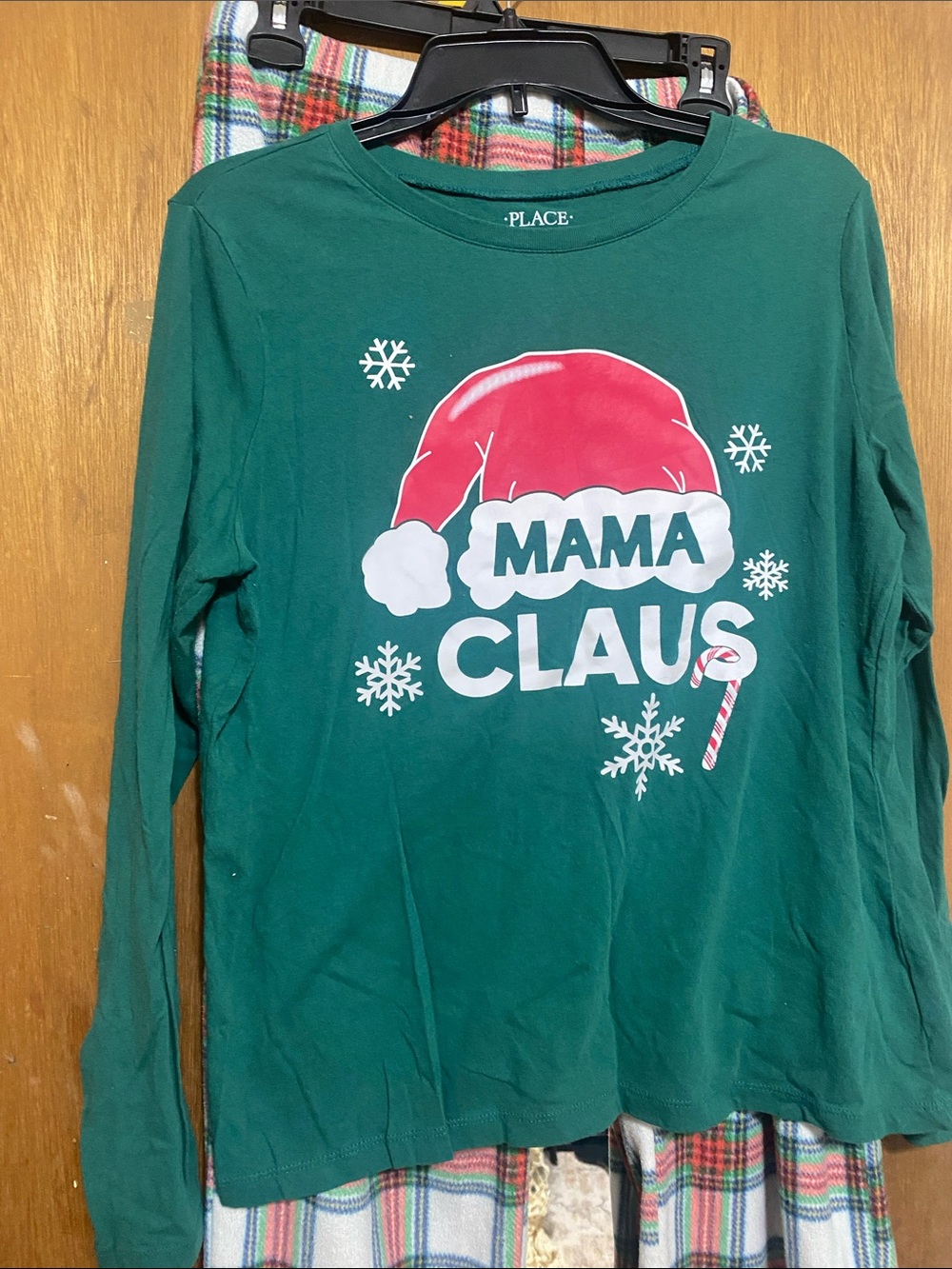 Place Green 'Mama Claus' Long Sleeve Holiday Tee with Red Hat Graphic